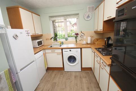 2 bedroom retirement property for sale, Matterdale Gardens, Barming, Maidstone