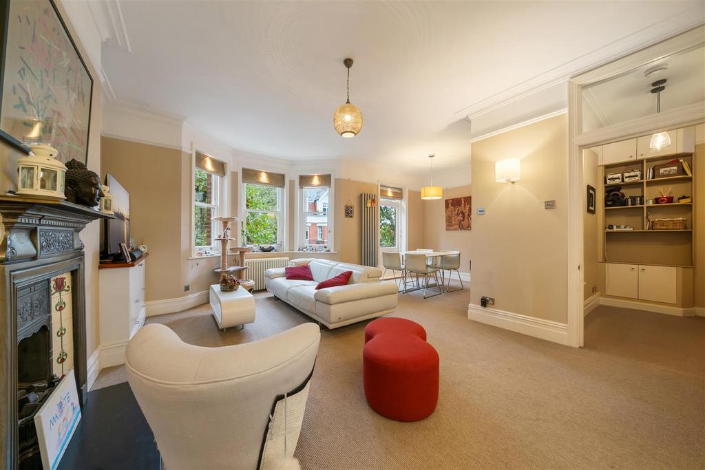 Flat 25, Castellain Mansions W9 1 HE-No Watermark-1