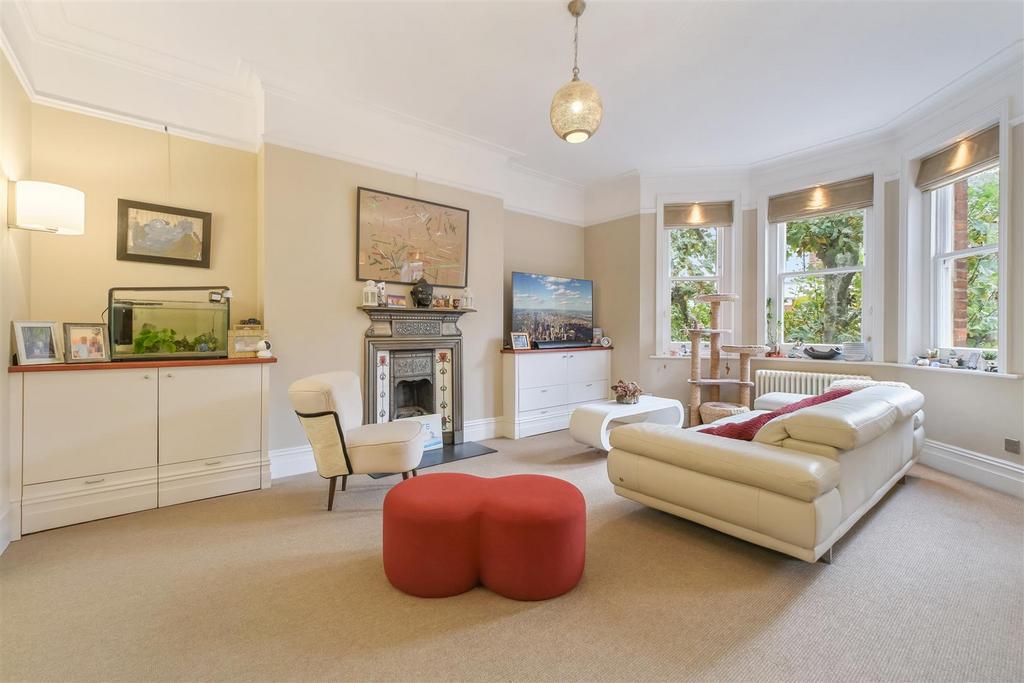 Flat 25, Castellain Mansions W9 1 HE-No Watermark-1