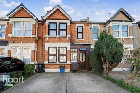 3 bedroom terraced house for sale, Coventry Road, Ilford