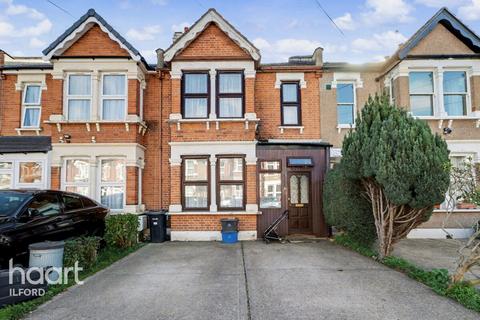 3 bedroom terraced house for sale, Coventry Road, Ilford