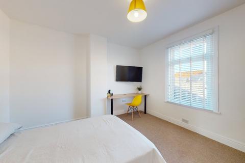 4 bedroom house to rent, Carholme Road, Lincoln LN1