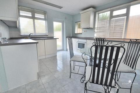 3 bedroom detached bungalow for sale, Hope Road, Benfleet