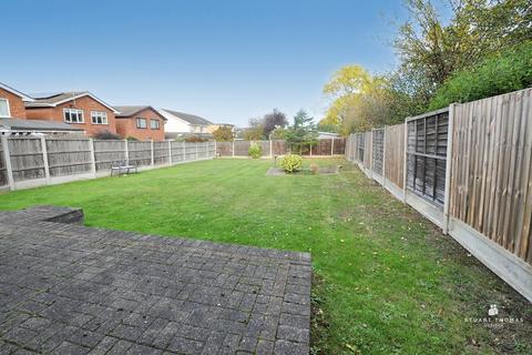 3 bedroom detached bungalow for sale, Hope Road, Benfleet