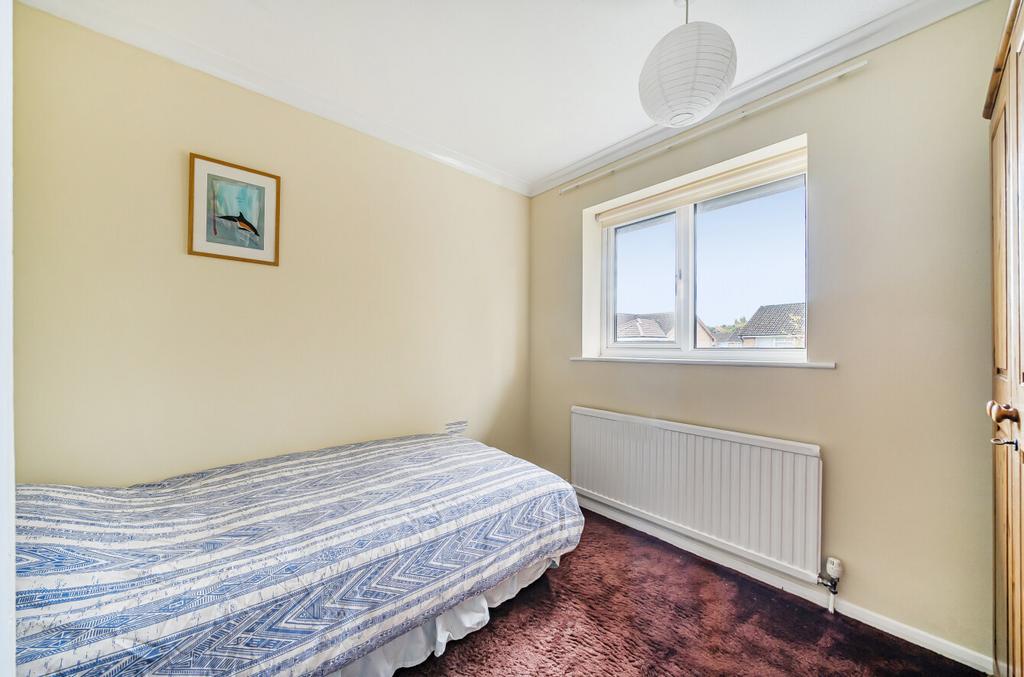 1370769-7-68f7607...