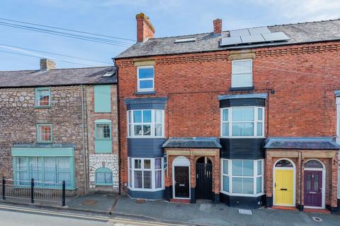 3 bedroom terraced house for sale, North Road, Llanymynech