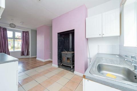 3 bedroom terraced house for sale, North Road, Llanymynech