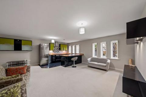2 bedroom apartment for sale, Grove Road, Sutton