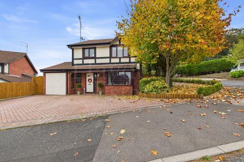 3 bedroom detached house for sale, Rhuddlan Way, Kidderminster, DY10 1YH