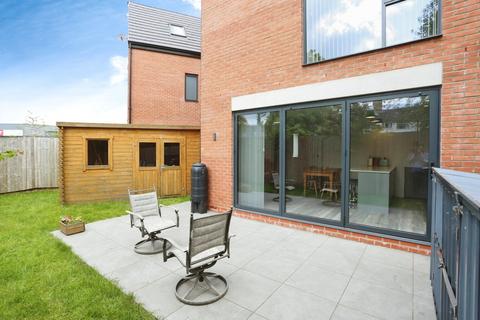 4 bedroom semi-detached house for sale, Heaton Grove, Heaton Chapel, Stockport, SK4