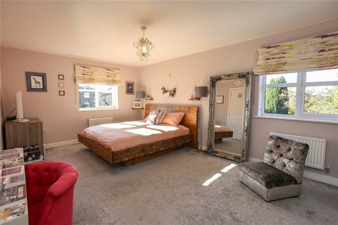 4 bedroom detached house for sale, Harrow Drive, Heaton Moor, Stockport, SK4