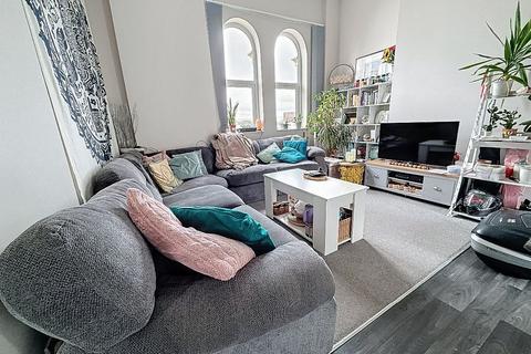 5 bedroom flat for sale, Flat 1-3 Hill Street, Stoke on Trent, ST4 1NS