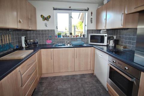 4 bedroom detached house for sale, Knight Close, Deeping St James, PE6 8QN