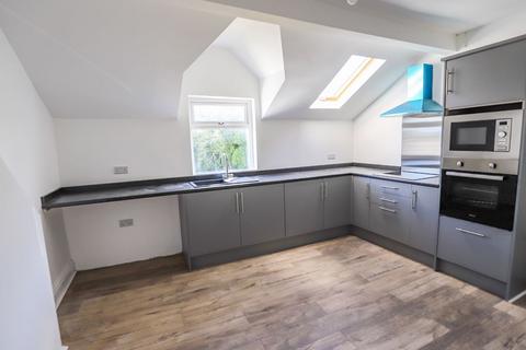 2 bedroom apartment to rent, Station Road, Hest Bank, Lancaster