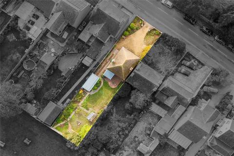 3 bedroom detached house for sale, High Street, Clapham, Bedford, Bedfordshire, MK41