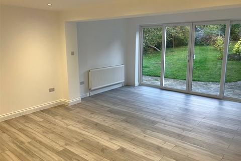 4 bedroom semi-detached house to rent, Avalon Road, Orpington BR6