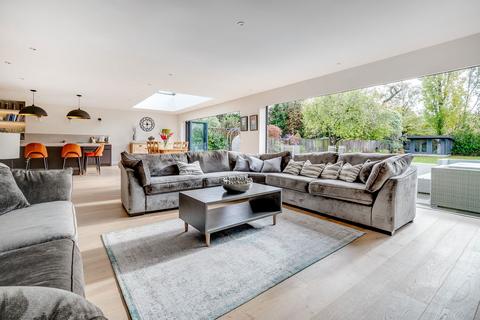 4 bedroom semi-detached house for sale, Nelson Road, New Malden KT3
