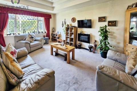 2 bedroom bungalow for sale, Thwaites Brow Road, West Yorkshire BD21