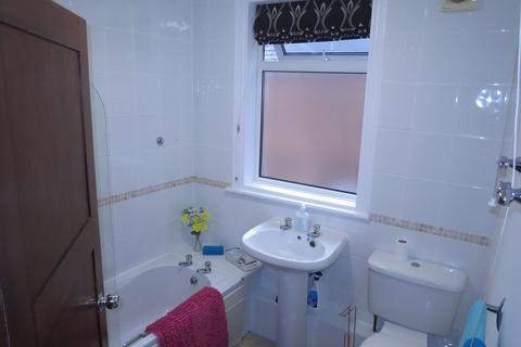 6 bedroom house to rent, Ella Road, Nottingham NG2