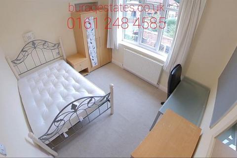 7 bedroom house to rent, Kingswood Road, Manchester M14