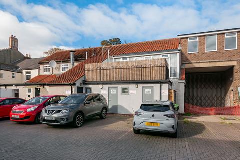 Mixed use for sale, Newbegin, Hornsea HU18