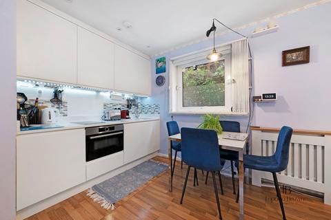 undefined, Elgin Mews, W11