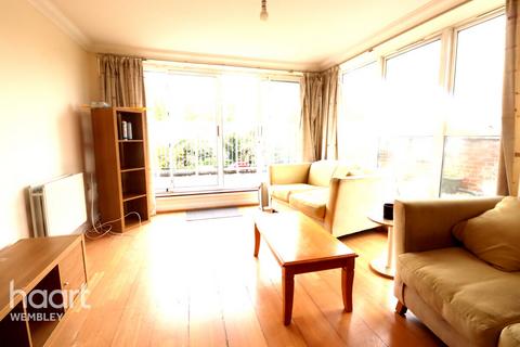 undefined, The Avenue, Wembley