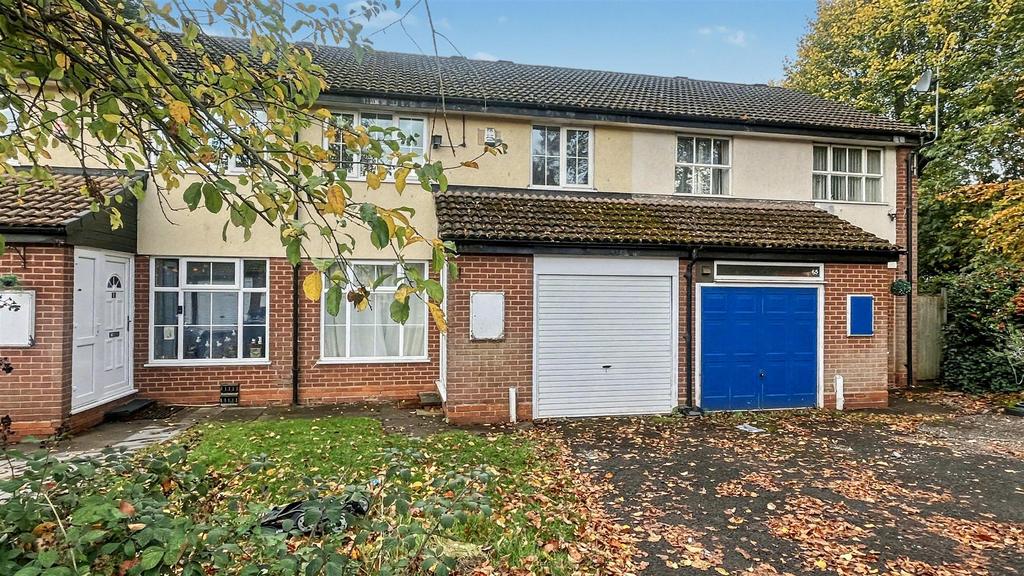 Front Aspect/Garage