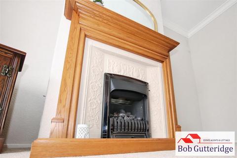 3 bedroom semi-detached house for sale, Allendale Walk, Blurton, Stoke-On-Trent