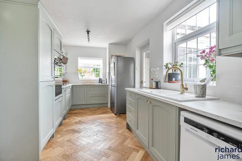 3 bedroom semi-detached house for sale, Draycott Road, Chiseldon, Swindon, SN4