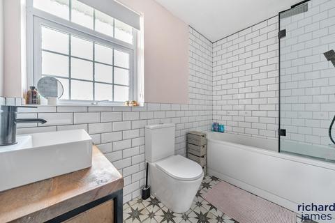 3 bedroom semi-detached house for sale, Draycott Road, Chiseldon, Swindon, SN4