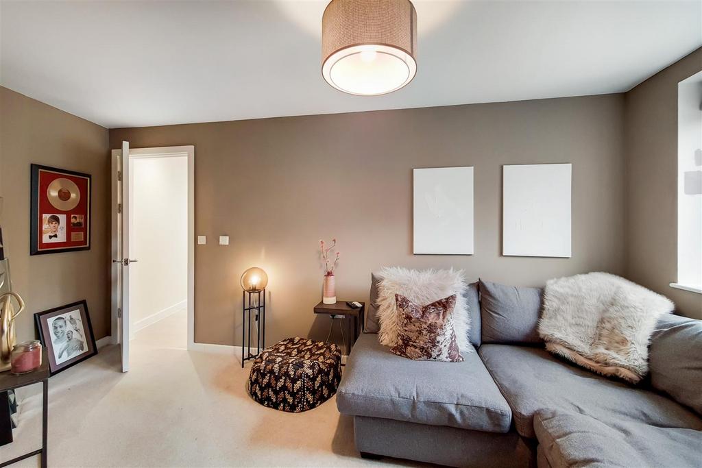 7 Bedroom 3-0.jpg