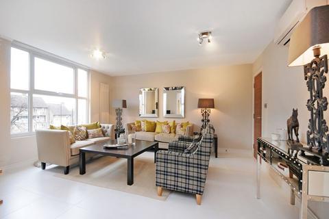 undefined, St John's Wood Park, St John's Wood, London, NW8