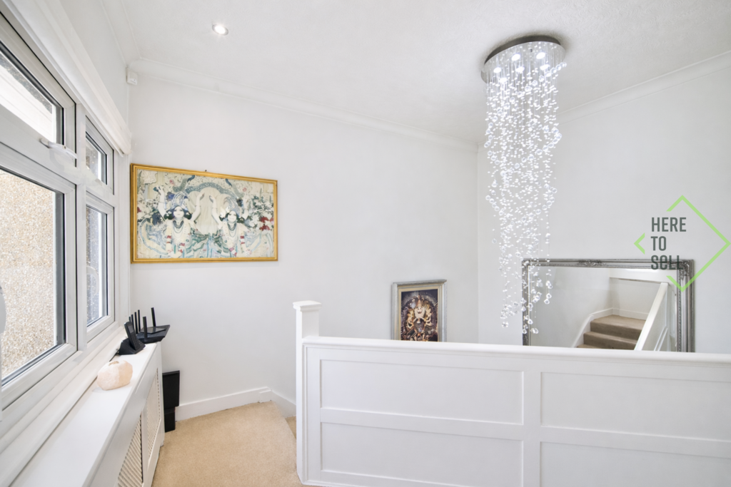 Morton Way, Southgate, N14 (11)
