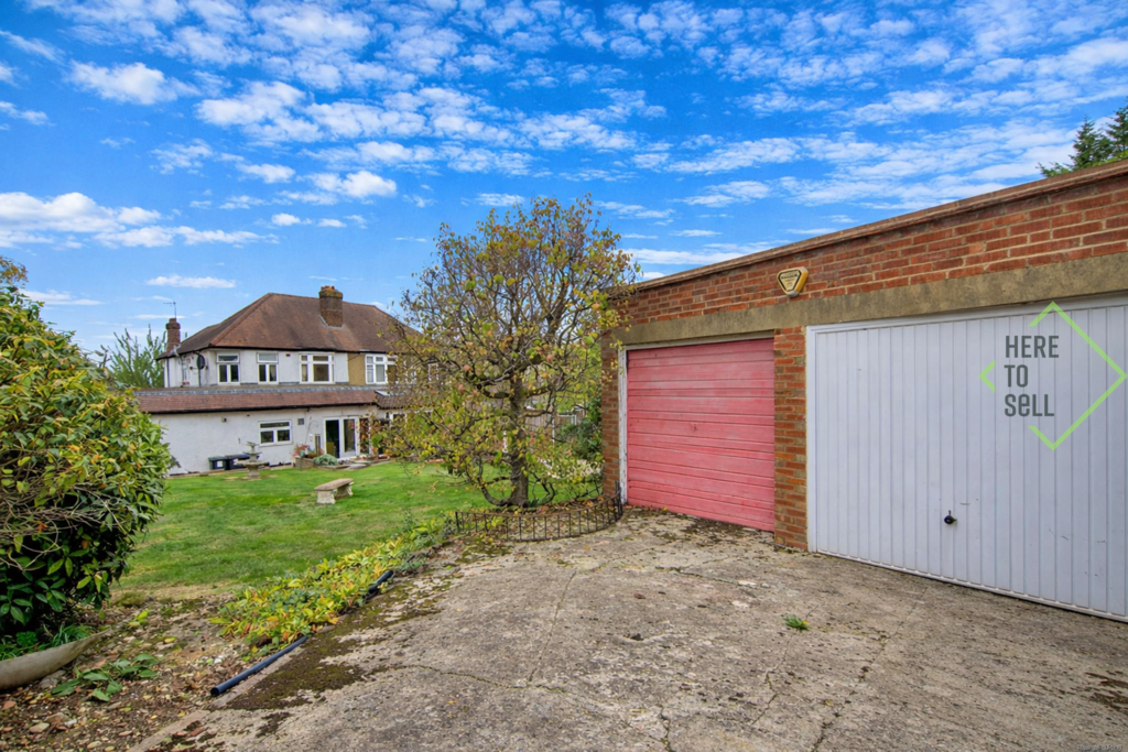 Morton Way, Southgate, N14 (24)