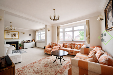 4 bedroom semi-detached house for sale, London N14