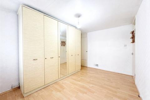 3 bedroom terraced house to rent, Rosslyn Road, Walthamstow E17