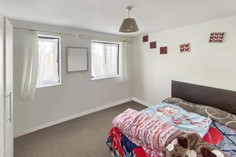 undefined, Burket Close, Southall