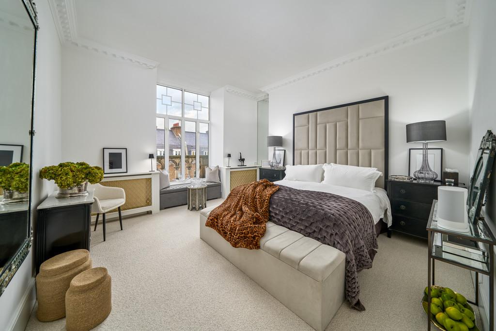 40 Montagu Mansions, W1 U, Martin & Co, WEB (24)