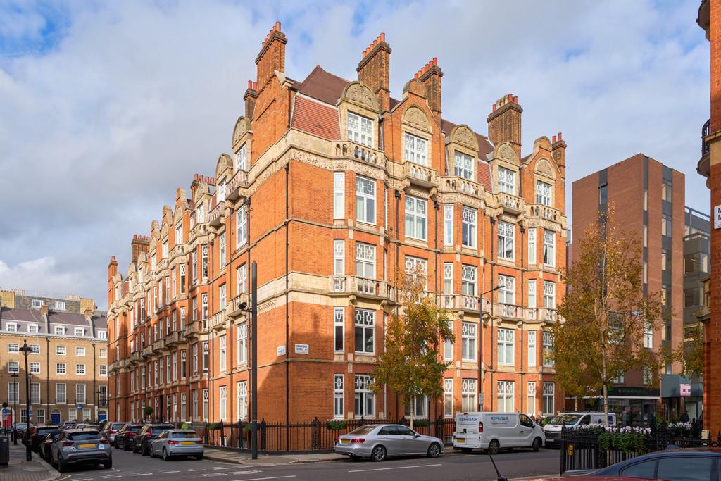 40 Montagu Mansions, W1 U, Martin & Co, WEB (1)