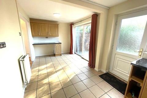3 bedroom terraced house to rent, Ontario Way, Cardiff, CF23