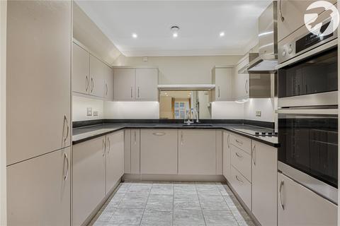 2 bedroom flat for sale, Rowhill Road, Hextable, Kent, BR8
