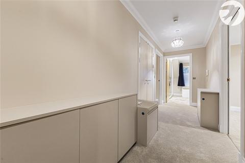 2 bedroom flat for sale, Rowhill Road, Hextable, Kent, BR8