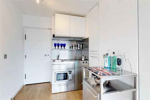 Studio to rent, John Trundle Court, London EC2Y