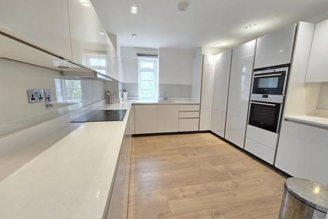 undefined, Park Road, London, NW1