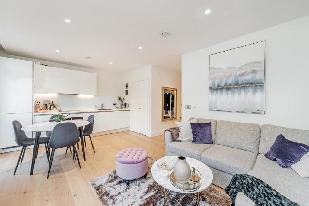 Apartment in London - View 2