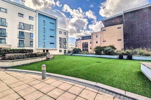 2 bedroom flat for sale, Ocean Village