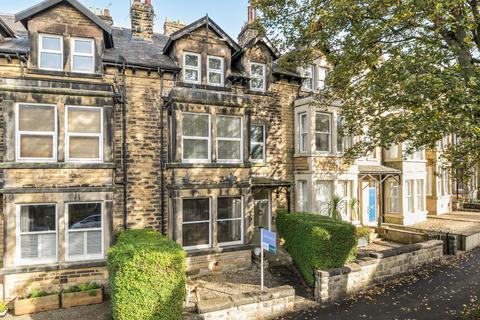 undefined, Valley Drive, Harrogate, HG2