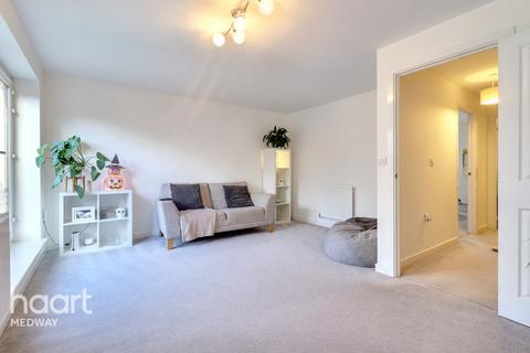 4 bedroom townhouse for sale, Starboard Crescent, Chatham