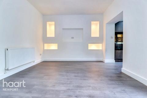 3 bedroom end of terrace house for sale, Woodland Road, Newport